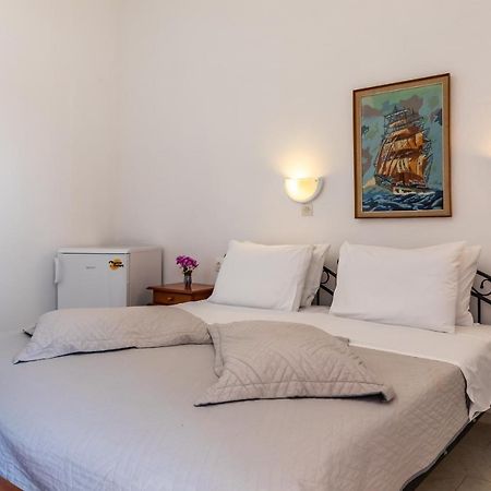 Regina Hotel Skopelos Eksteriør billede